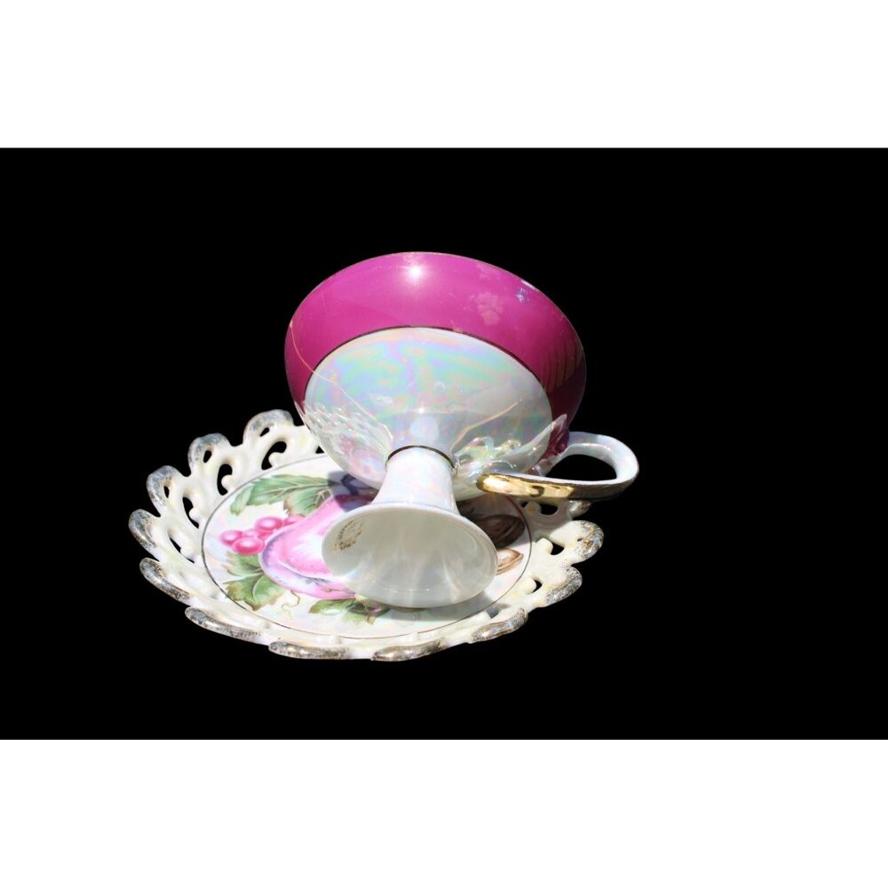 Vintage Hand-Painted Tea Cup & Saucer Set Made In Japan - Picture 3 of 11